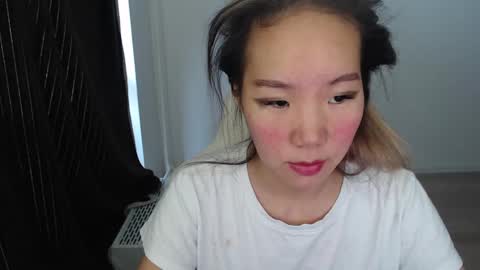 mira_g online show from 10-23-25, 08:13