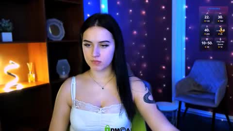 Snapshot of mira_lyn chatting on 12-04-25, 08:06 mira_lyn online show from 12-04-25, 08:06