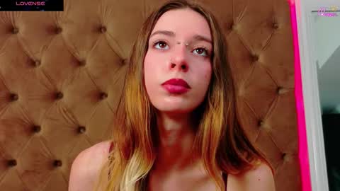 mira_lynxx online show from 01-05-26, 05:27