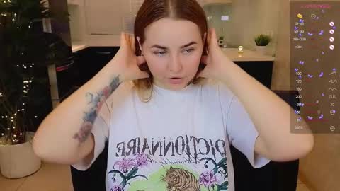 Mira online show from 02-08-26, 01:42