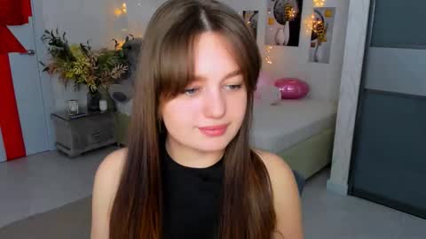 Emma online show from 03-05-25, 01:31