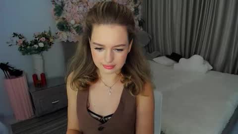 Emma online show from 09-21-25, 10:06