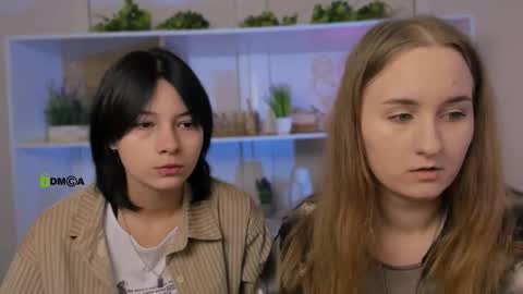 Snapshot of miraella chatting on 10-04-25, 08:12 Mira online show from 10-04-25, 08:12