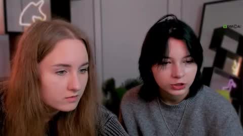 Snapshot of miraella chatting on 10-12-25, 08:46 Mira online show from 10-12-25, 08:46