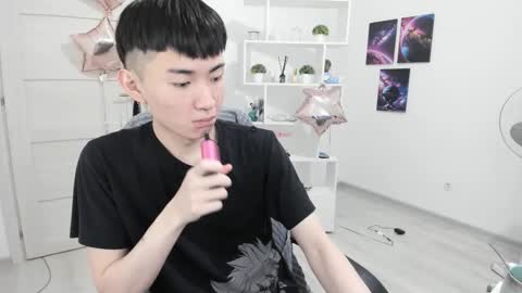              online show from 03-12-25, 02:30