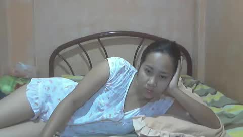 Snapshot of mirana_xxx chatting on 09-18-25, 08:22 Im Ping online show from 09-18-25, 08:22