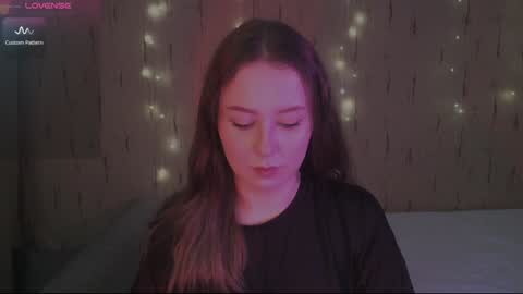 Kira online show from 02-06-25, 09:17