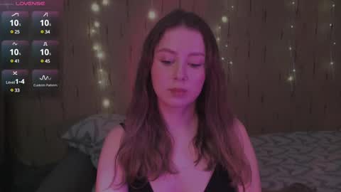 Kira online show from 02-19-25, 04:55