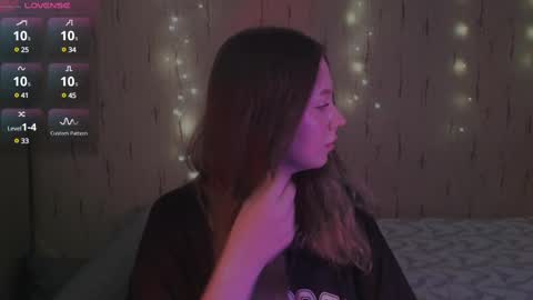 Kira online show from 02-22-25, 11:35