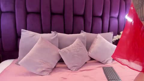 Miranda  online show from 02-21-26, 01:23