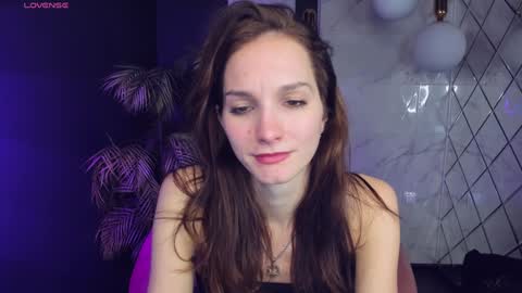 Snapshot of mirandaglow chatting on 12-05-24, 12:00 Miranda online show from 12-05-24, 12:00