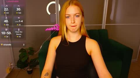 Snapshot of mirandamayers chatting on 10-06-25, 12:02 MirandaMayers online show from 10-06-25, 12:02