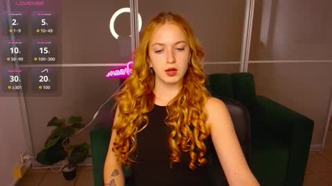 Snapshot of mirandamayers chatting on 10-07-25, 11:40 MirandaMayers online show from 10-07-25, 11:40