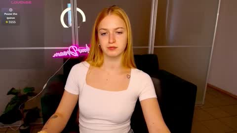 Snapshot of mirandamayers chatting on 10-13-25, 11:54 MirandaMayers online show from 10-13-25, 11:54