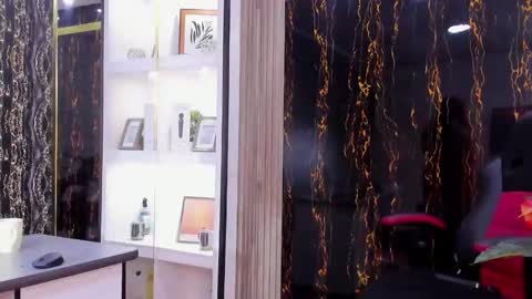 Miranda online show from 09-17-25, 02:57