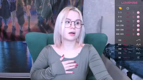 Kira online show from 02-05-25, 09:50