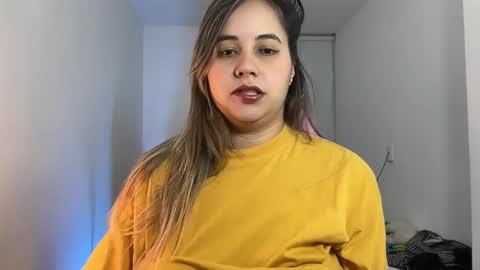 Snapshot of mirilinda chatting on 02-07-25, 05:20 mirilinda online show from 02-07-25, 05:20