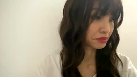 Miriam Schl online show from 10-23-25, 02:22