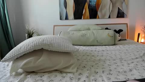 Snapshot of mis_eva chatting on 02-20-25, 08:28 Eva online show from 02-20-25, 08:28
