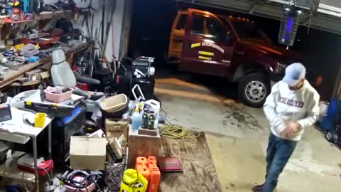 Snapshot of mischeifandpleasure chatting on 11-02-25, 02:14 MischiefAndPleasure online show from 11-02-25, 02:14