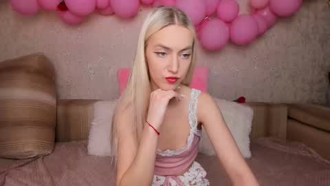 Snapshot of mishapallmer chatting on 02-22-26, 10:25 mishapallmer online show from 02-22-26, 10:25