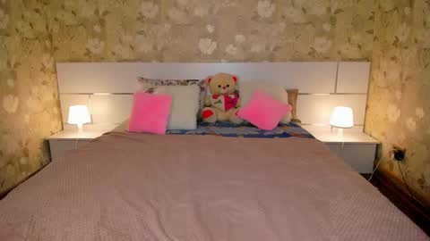 Snapshot of mishapallmer chatting on 02-27-26, 12:05 mishapallmer online show from 02-27-26, 12:05