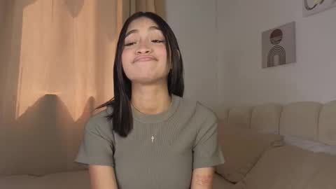 Snapshot of mishelle___7 chatting on 09-26-25, 03:49 Shell online show from 09-26-25, 03:49