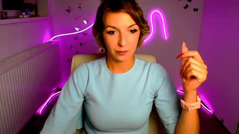 Snapshot of mishelle_blondie chatting on 07-24-26, 02:48 Mishelle online show from 07-24-26, 02:48