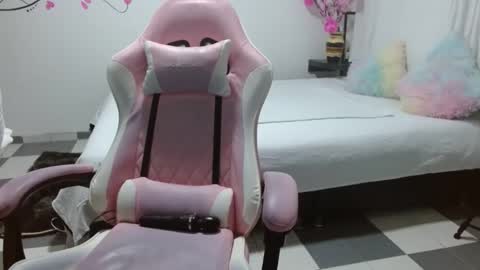 Snapshot of mishka__ chatting on 03-02-25, 06:05 Mishka online show from 03-02-25, 06:05