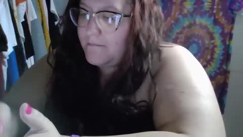 Snapshot of misladyb chatting on 10-23-25, 02:11 MissLadyB69 online show from 10-23-25, 02:11