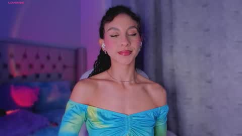 Charlotte online show from 10-30-25, 01:18