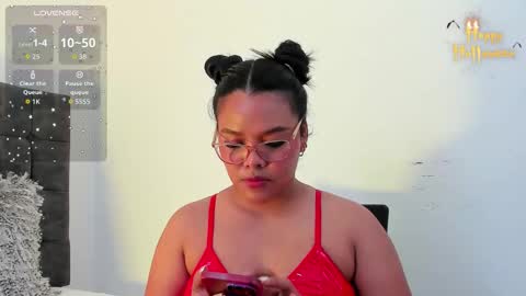 miss_aitana_ online show from 10-23-25, 12:04