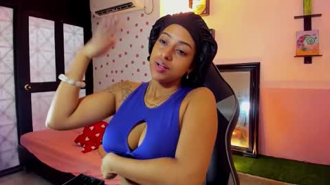 Snapshot of miss_akemi chatting on 10-02-25, 01:29 Akemi 3 online show from 10-02-25, 01:29