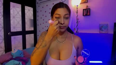 Snapshot of miss_akemi chatting on 11-14-25, 01:21 Akemi 3 online show from 11-14-25, 01:21