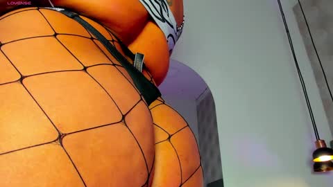 Amber  online show from 01-31-25, 04:36