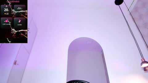 Amber  online show from 01-31-25, 07:39