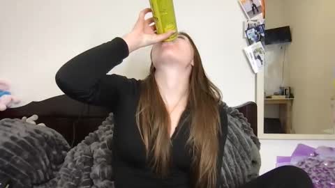 miss angel  online show from 02-26-26, 10:09