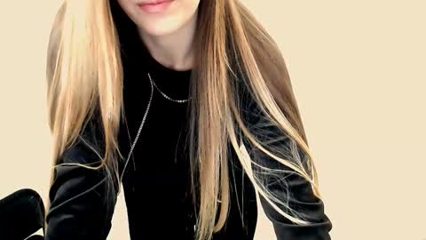 Angelina online show from 09-23-25, 06:05