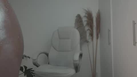 miss_benz online show from 11-07-25, 04:45