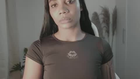 miss_benz online show from 11-08-25, 03:39