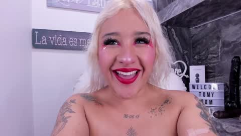 Danika online show from 01-25-25, 11:02