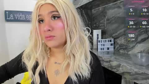 Danika online show from 10-20-25, 10:59