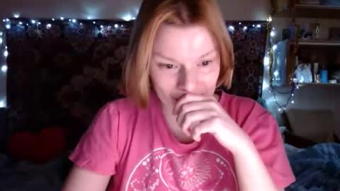 Elis online show from 12-12-24, 01:06