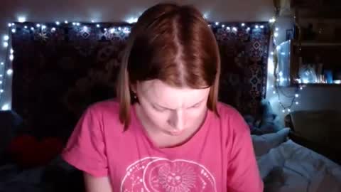 Elis online show from 12-18-24, 03:33