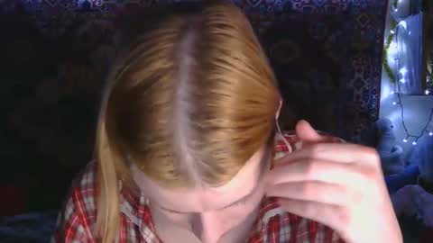 Elis online show from 11-19-25, 06:41