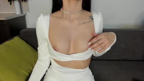 Emily online show from 12-25-24, 09:54