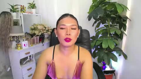 Snapshot of miss_fhakarat chatting on 10-19-25, 05:57 miss_fhakarat online show from 10-19-25, 05:57