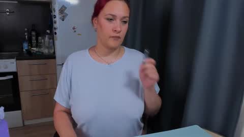 Snapshot of miss_jess_rabbit chatting on 10-23-25, 02:16 Jess online show from 10-23-25, 02:16