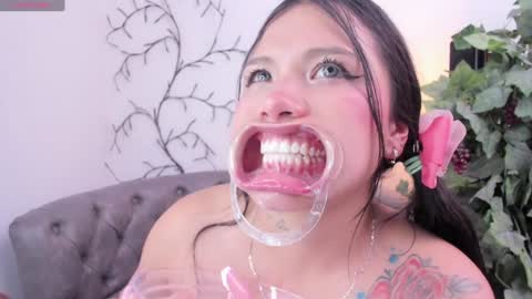 Keisi online show from 01-31-25, 11:03