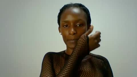 kiki online show from 10-04-25, 05:49